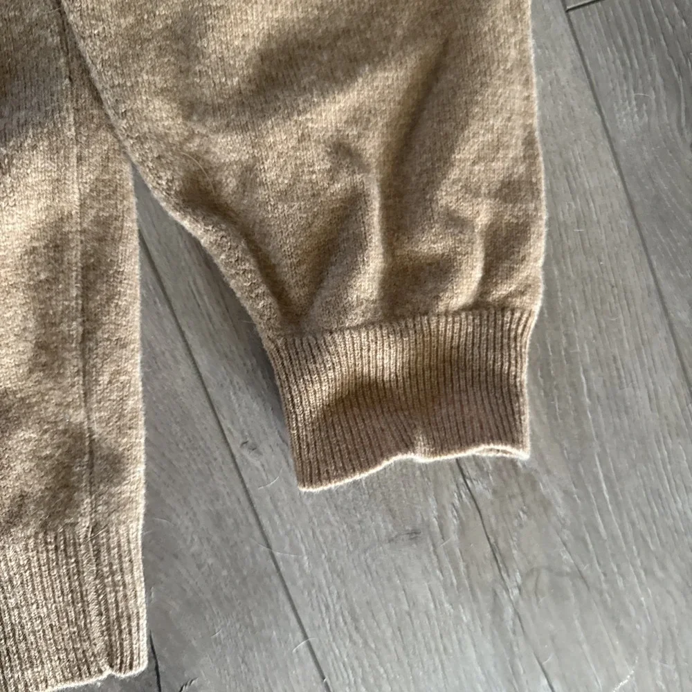 Brooks‎ Brothers Mens Sweater Camel Tan 100% Lambswool V-neck Pullover XL